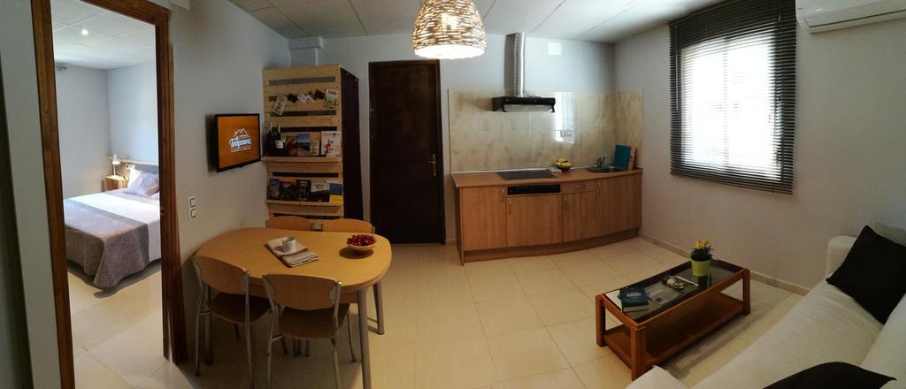 Apartaments Els Temporers Corbera Esterno foto