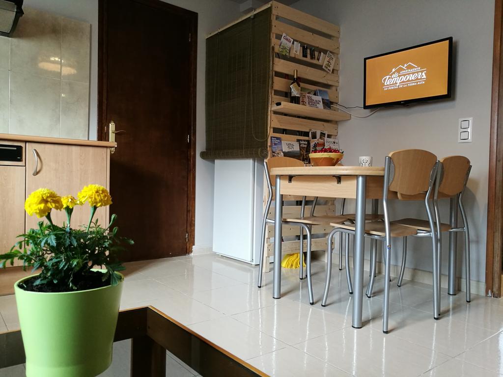 Apartaments Els Temporers Corbera Esterno foto